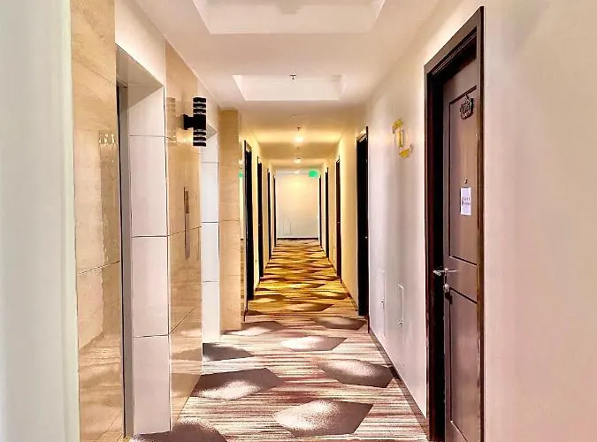 Hotel I Malate & Condotel