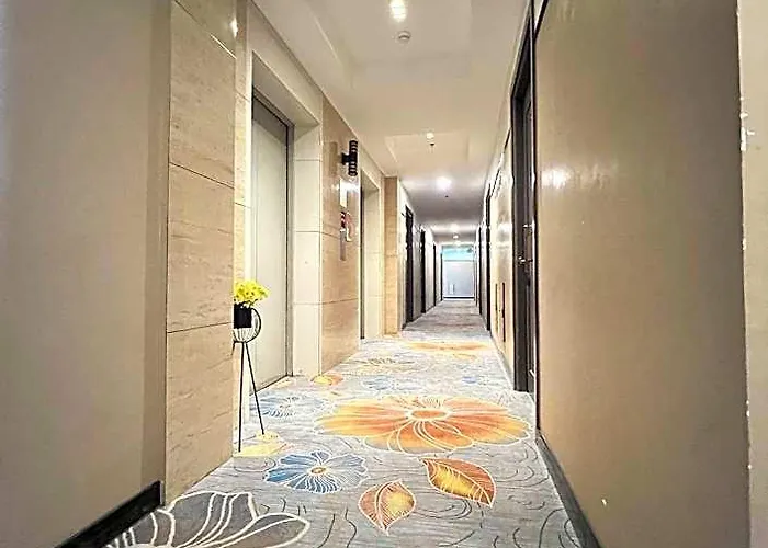 I Malate & Condotel 4* Manille